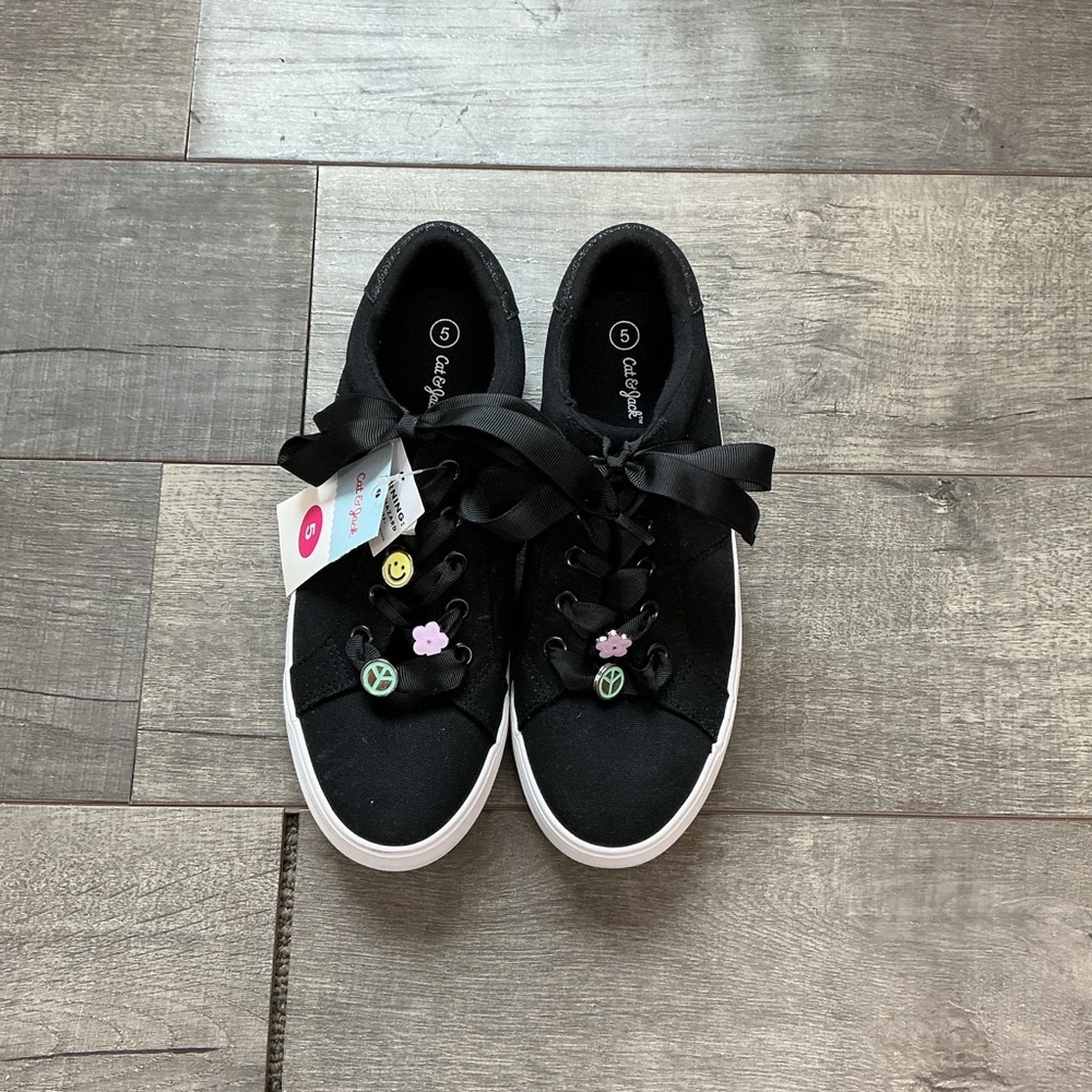 Girls Sneakers